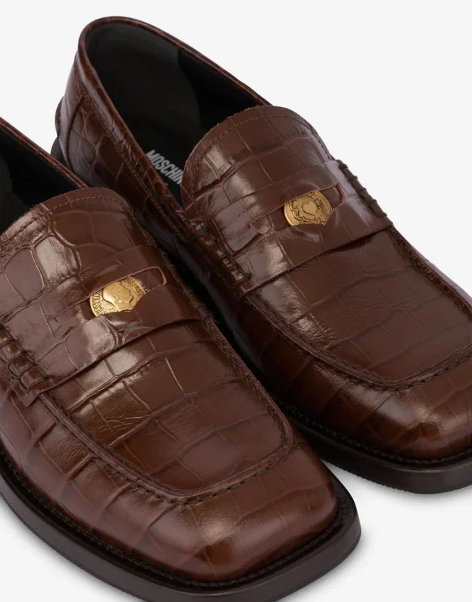 Moccasins in croc-print calfskin